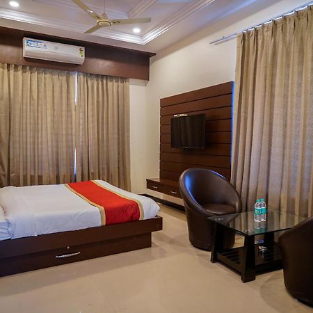 Tiger'S Trail Hotel & Food Court Kumbhalgarh Buitenkant foto