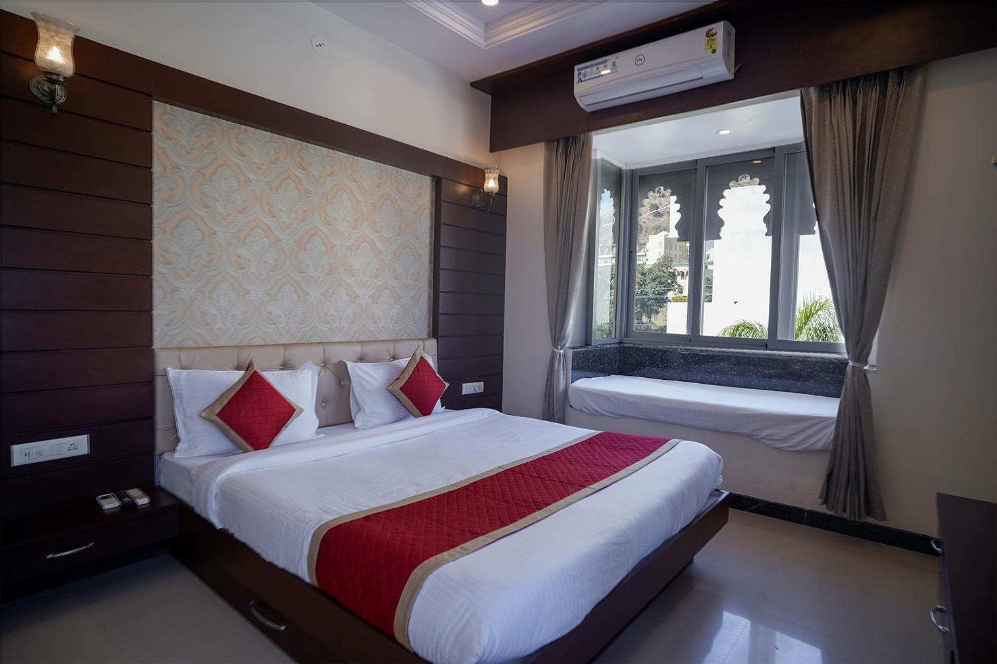 Tiger'S Trail Hotel & Food Court Kumbhalgarh Buitenkant foto