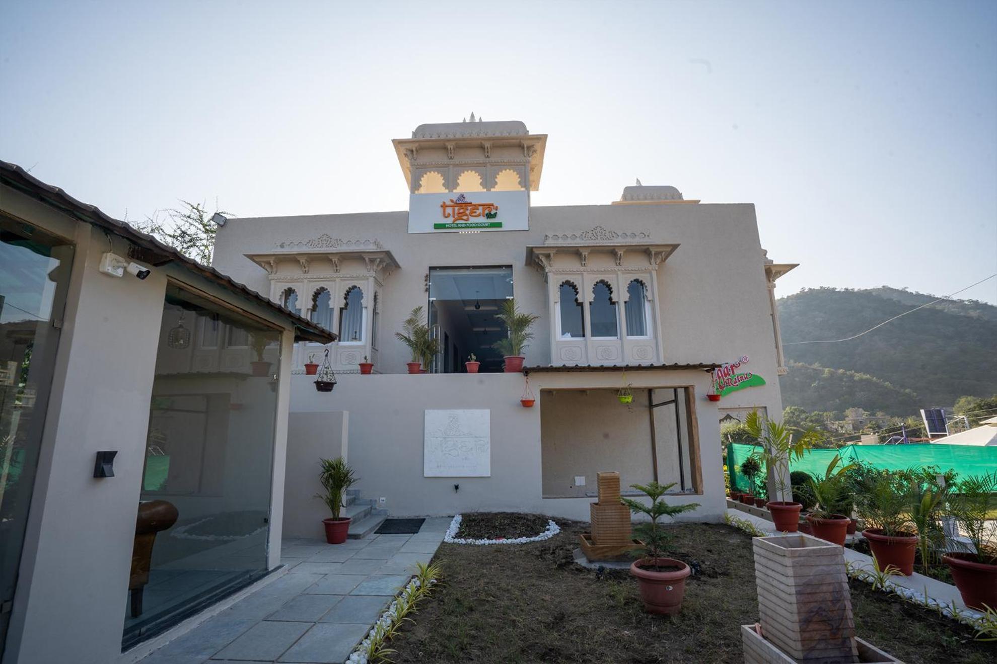 Tiger'S Trail Hotel & Food Court Kumbhalgarh Buitenkant foto