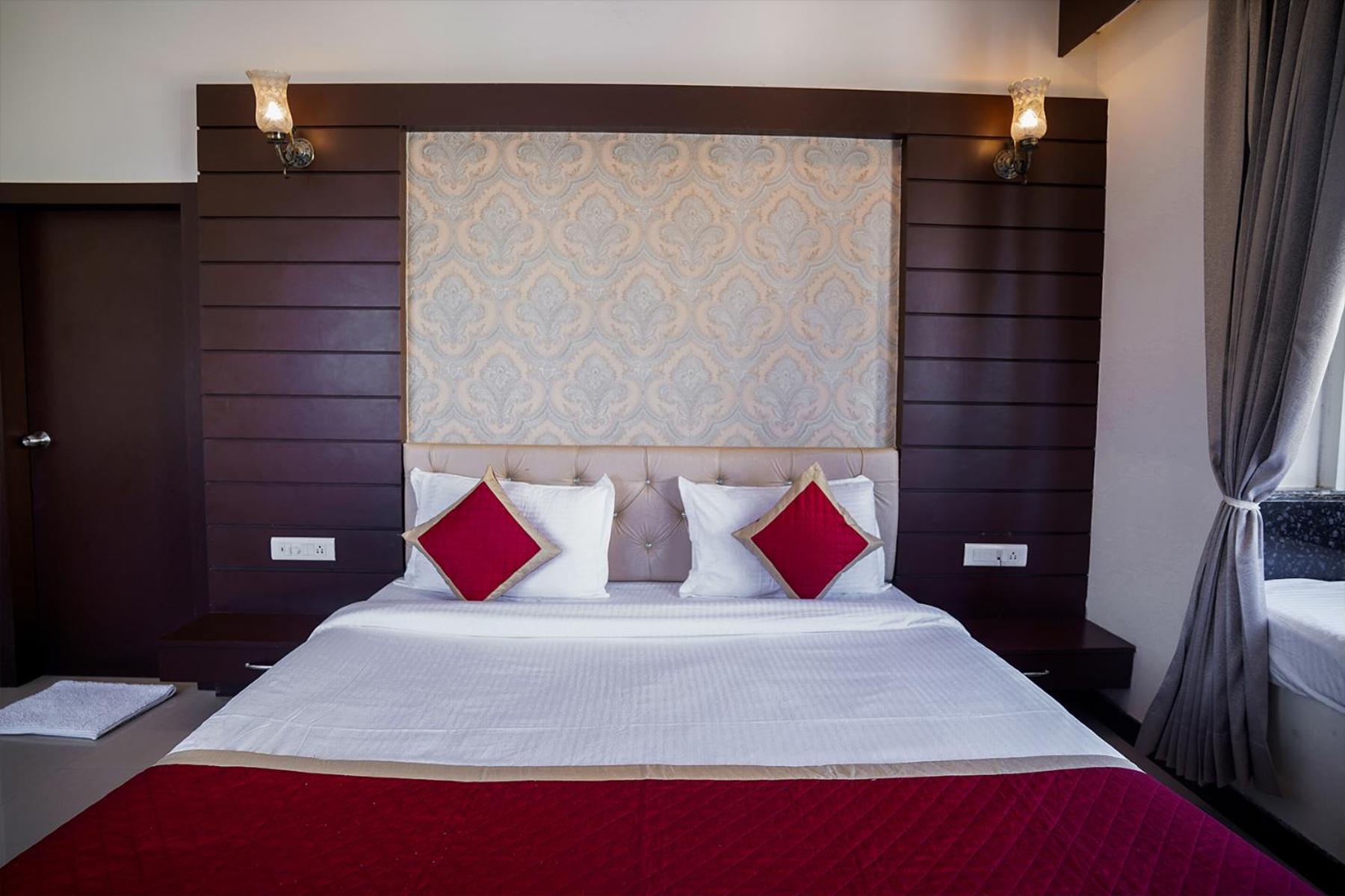 Tiger'S Trail Hotel & Food Court Kumbhalgarh Buitenkant foto