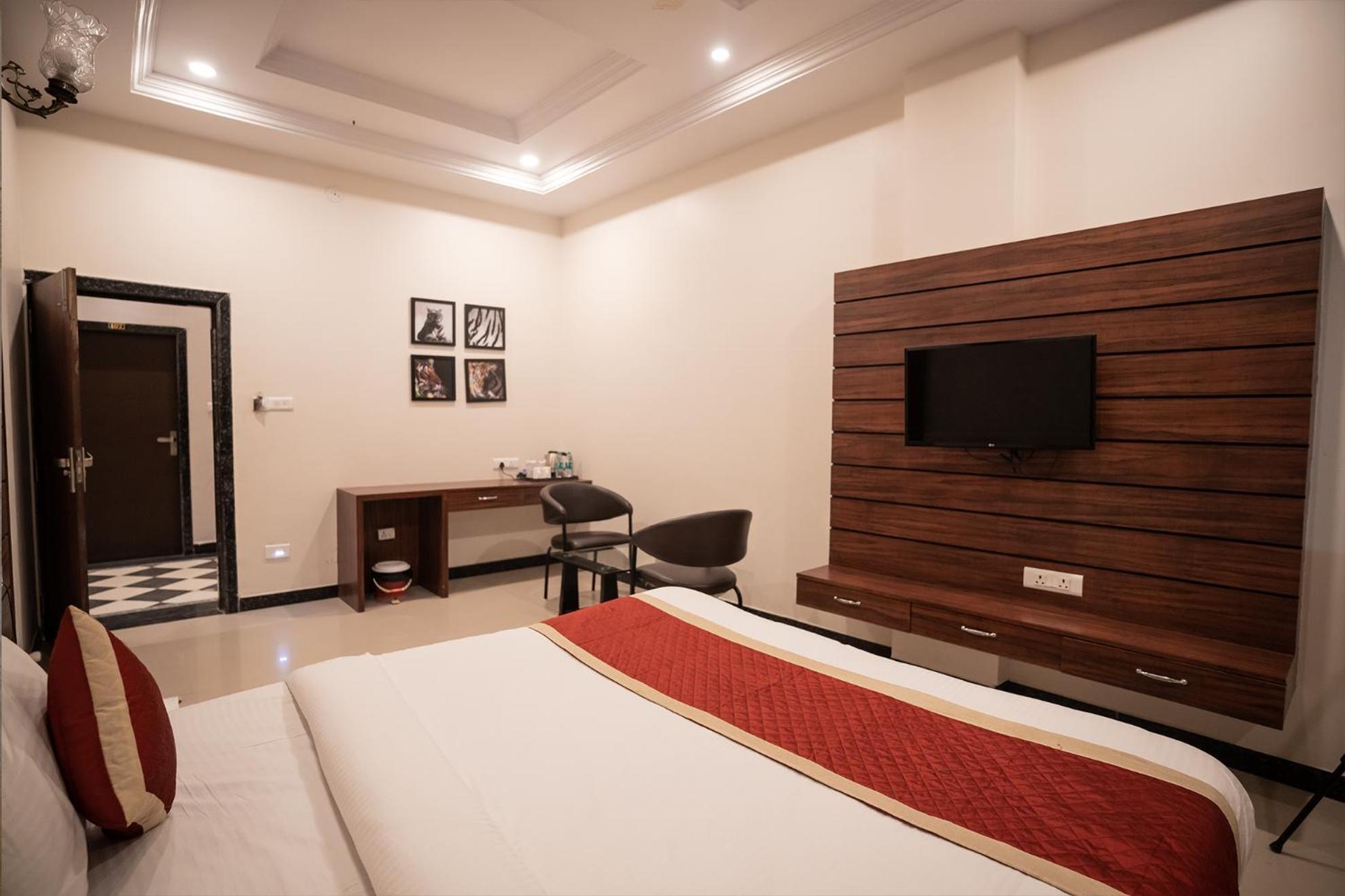 Tiger'S Trail Hotel & Food Court Kumbhalgarh Buitenkant foto