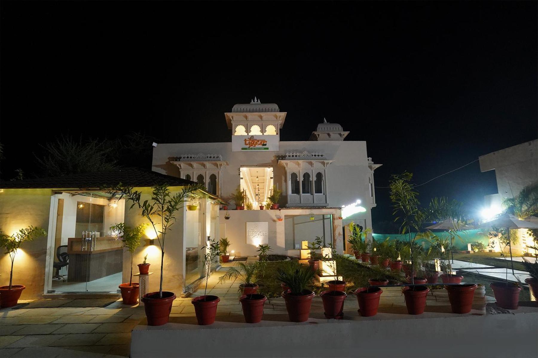 Tiger'S Trail Hotel & Food Court Kumbhalgarh Buitenkant foto