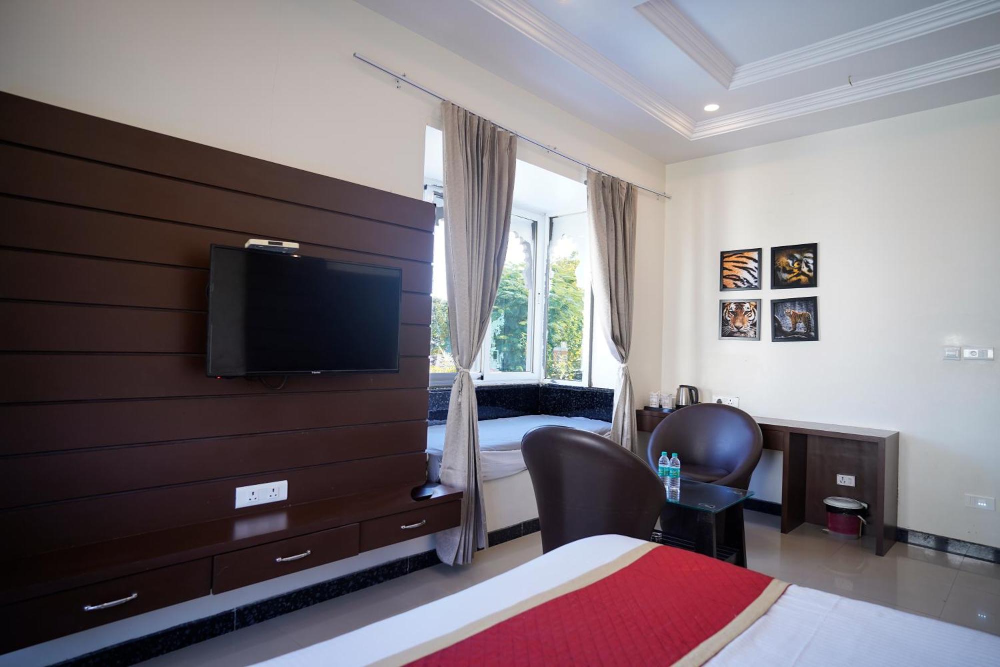 Tiger'S Trail Hotel & Food Court Kumbhalgarh Buitenkant foto
